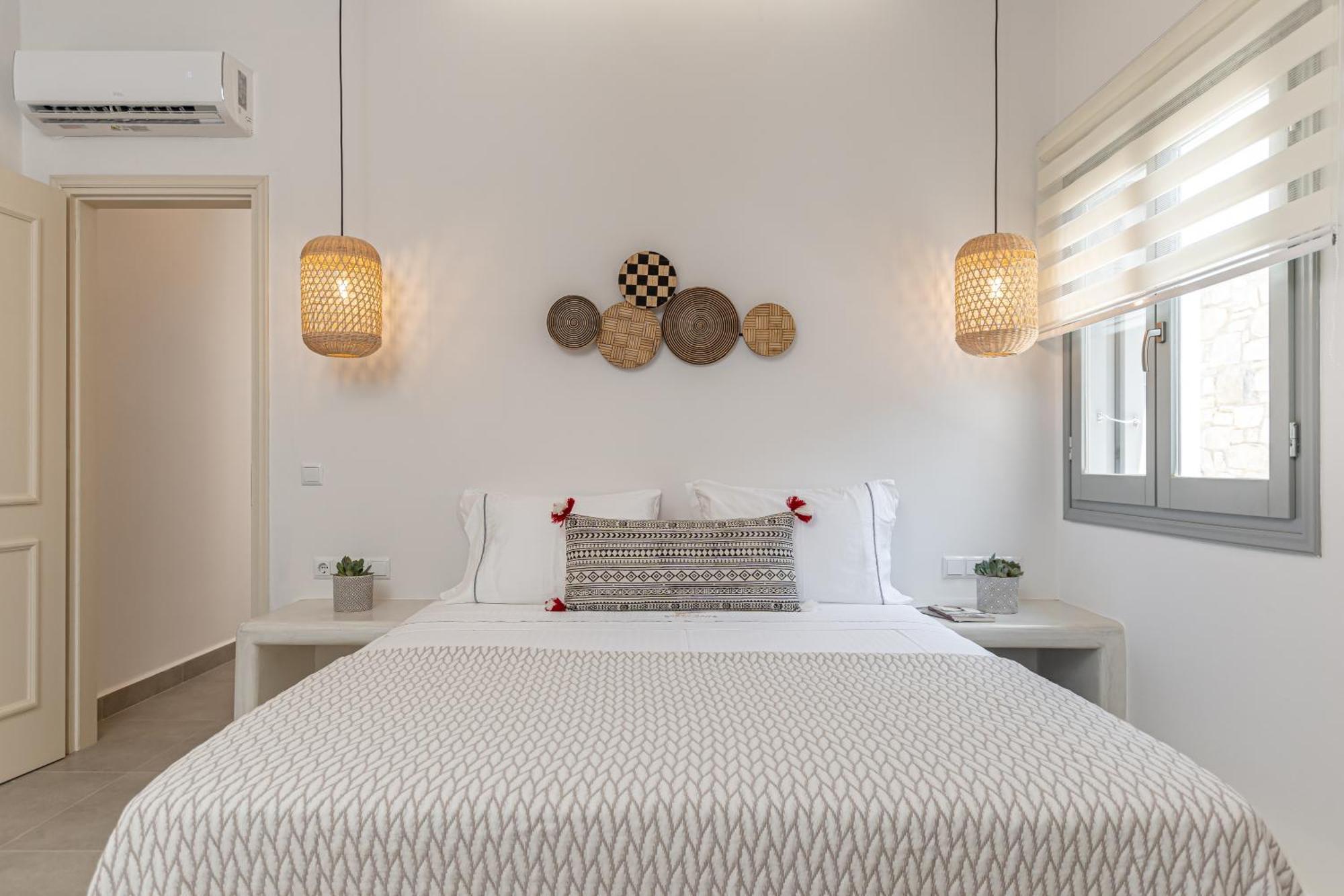 Porto Dema Luxury Suites Schoinoussa Exterior foto