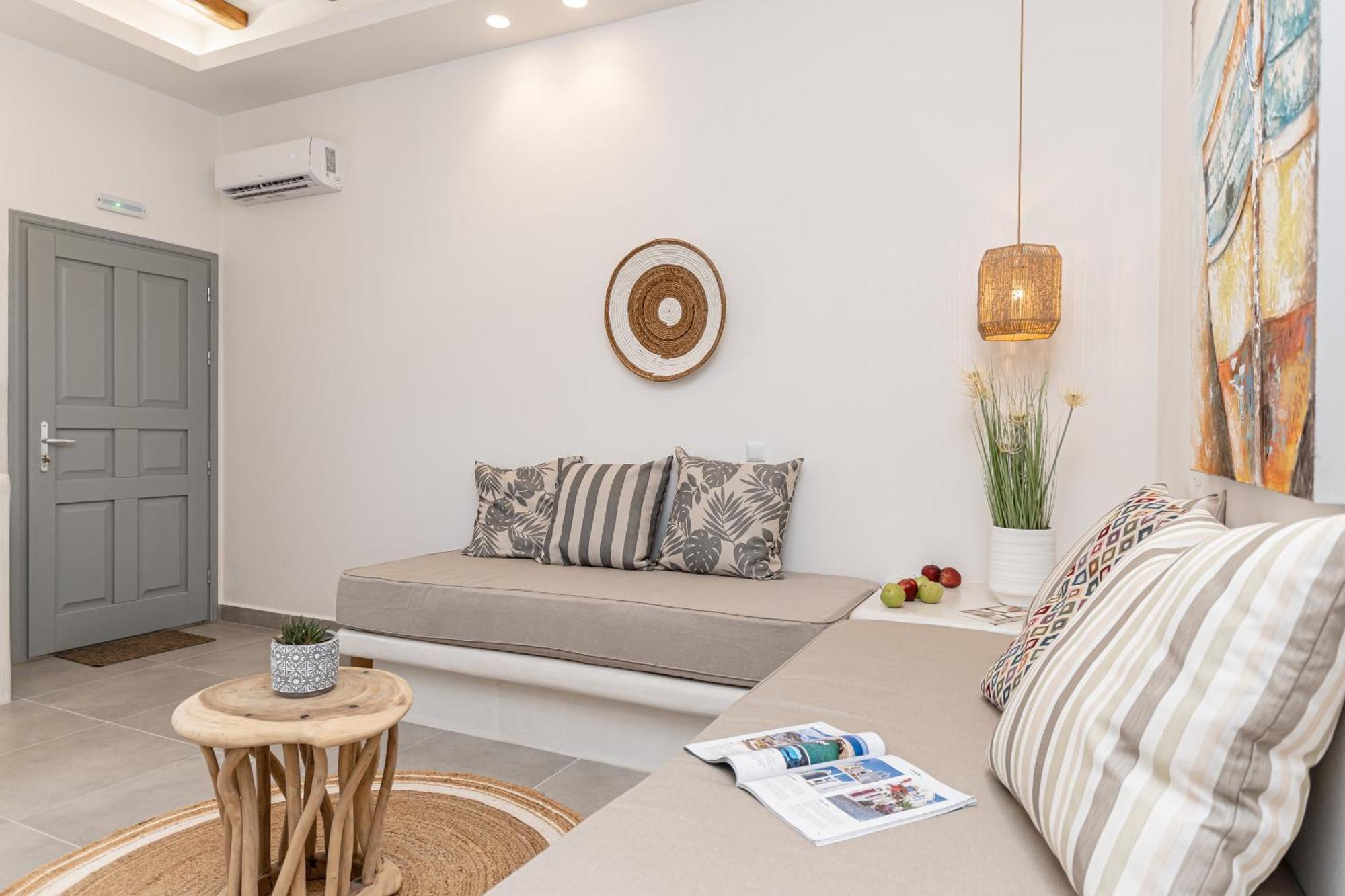 Porto Dema Luxury Suites Schoinoussa Exterior foto
